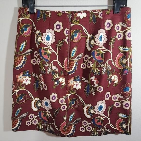 Loft floral tapestry pencil skirt size 4 - Picture 3 of 9